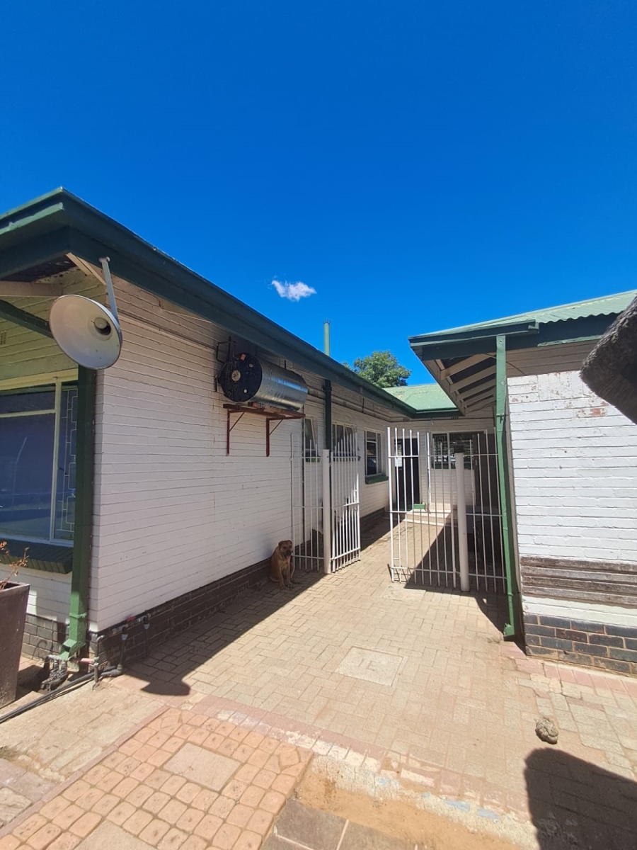 To Let 4 Bedroom Property for Rent in Bedelia Free State